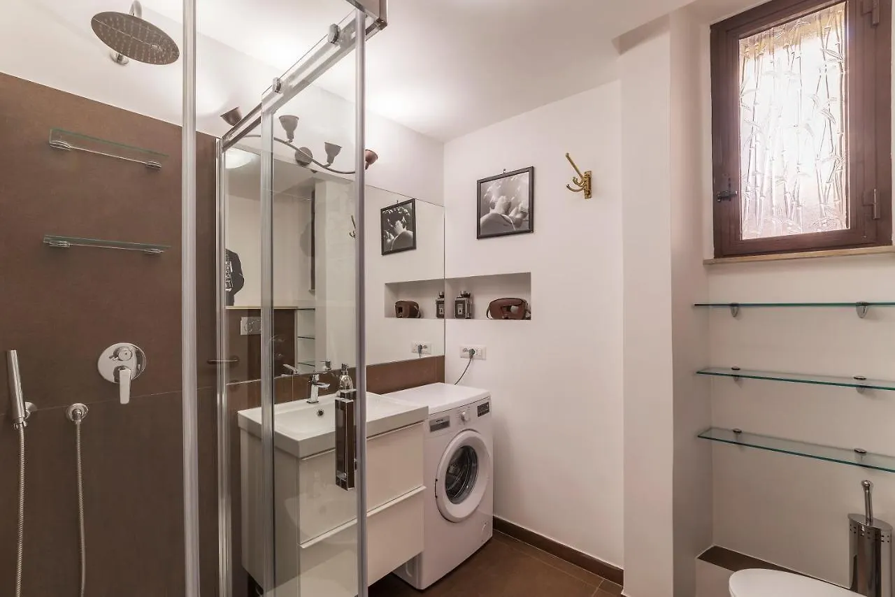 Casa Fellini - Charme Holidays Roma İtalya