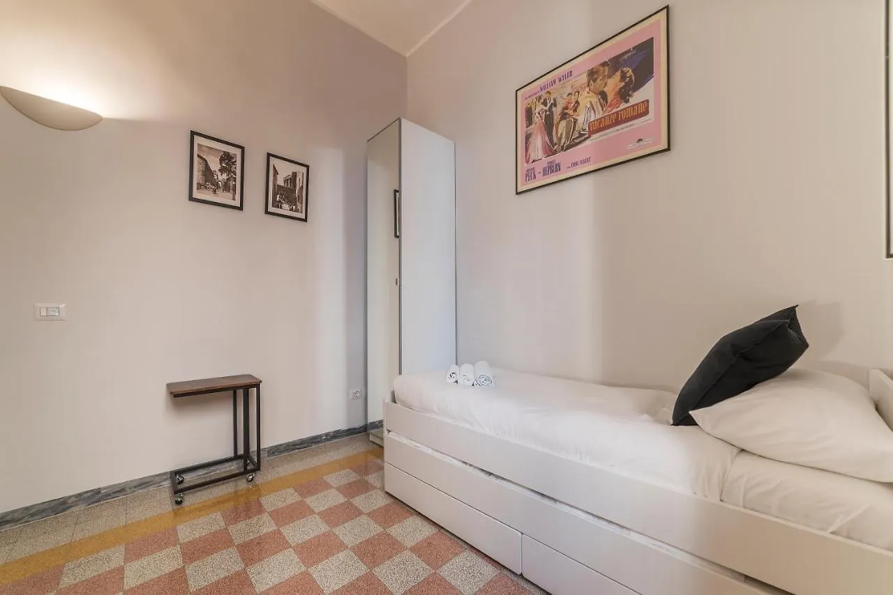 Casa Fellini - Charme Holidays Roma Daire